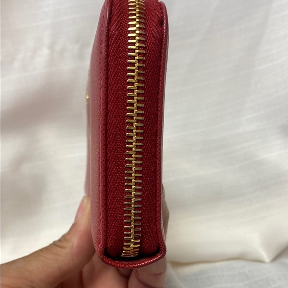 Prada Red Leather Wallet - Picture 4 of 10